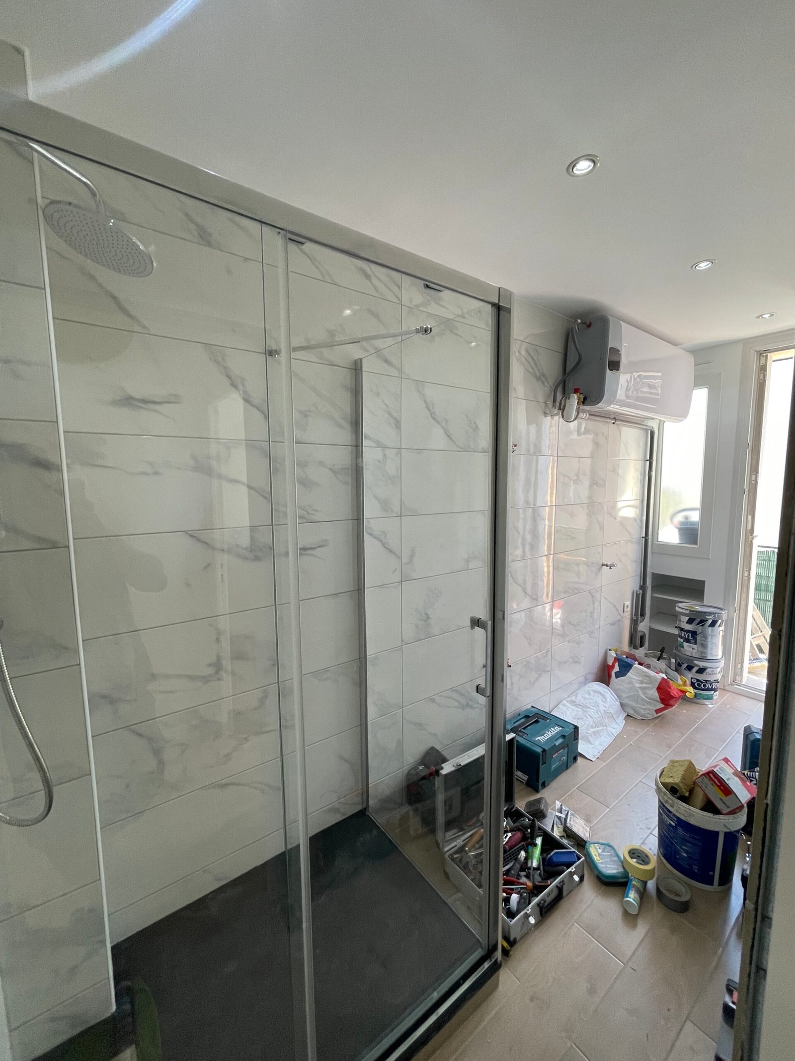 Salle de bain quasi terminée