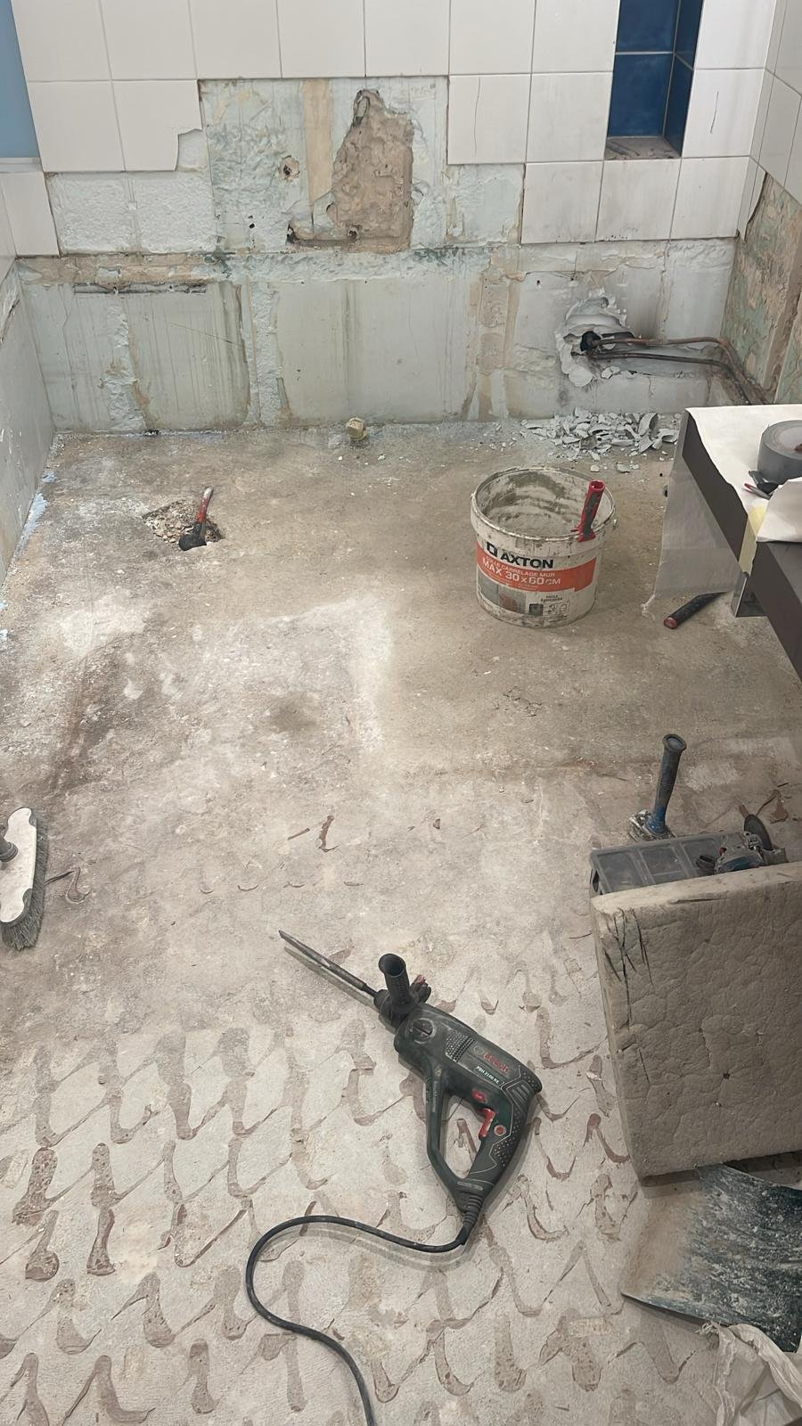 Salle de bain en cours de rénovation à Paris 15e